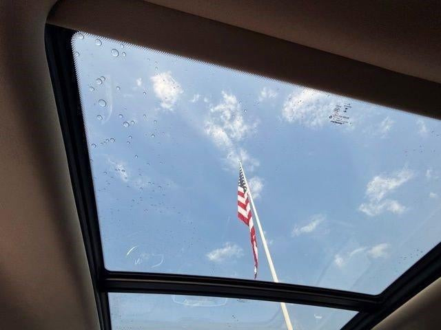 2019 RAM 1500 Laramie 4x4 Crew Cab 5'7" Box