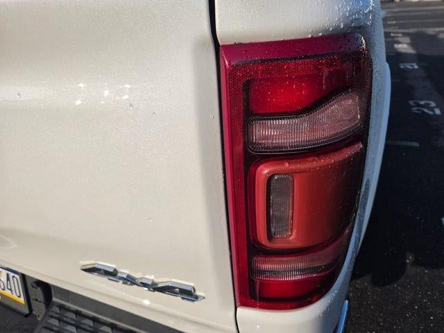2021 RAM 1500 Laramie 4x4 Crew Cab 5'7" Box