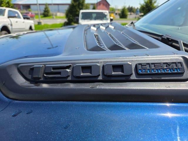 2024 RAM 1500 Laramie 4x4 Crew Cab 5'7" Box