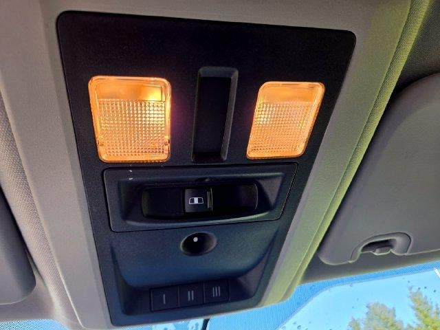 2011 RAM 1500 4WD Crew Cab 5.7 Ft Box Sport