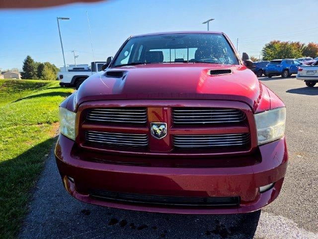2011 RAM 1500 4WD Crew Cab 5.7 Ft Box Sport