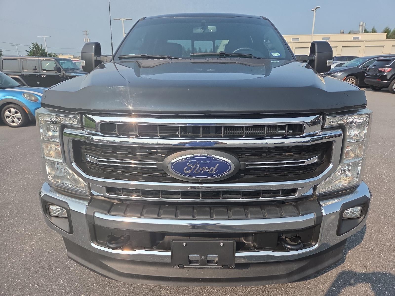 2022 Ford Super Duty F-250 SRW LARIAT 4WD Crew Cab 6.75' Box