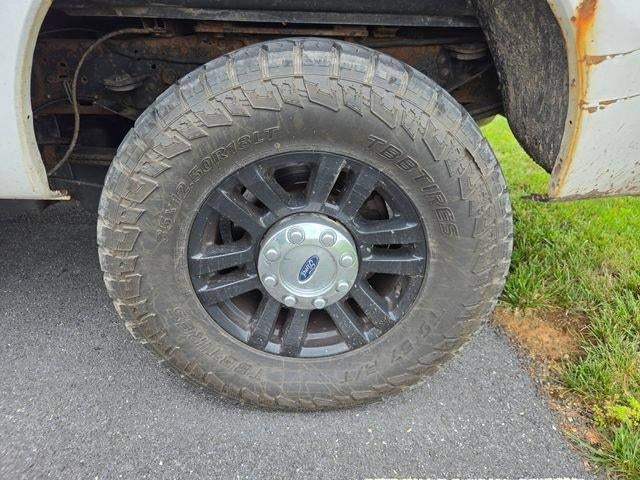 2016 Ford Super Duty F-250 SRW 4WD Crew Cab 6-3/4 Ft Box XL