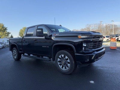 2024 Chevrolet Silverado 2500 HD Crew Cab Standard Box 4-Wheel Drive Custom