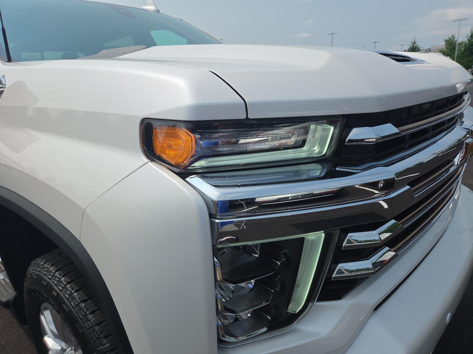 2021 Chevrolet Silverado 2500 HD Crew Cab Standard Box 4-Wheel Drive High Country