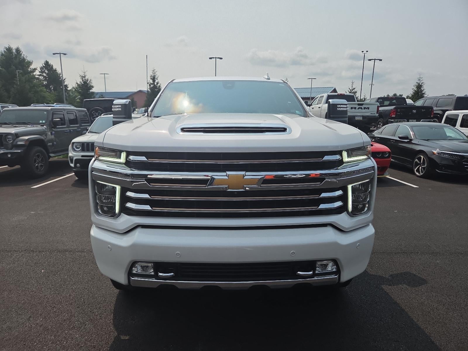 2021 Chevrolet Silverado 2500 HD Crew Cab Standard Box 4-Wheel Drive High Country