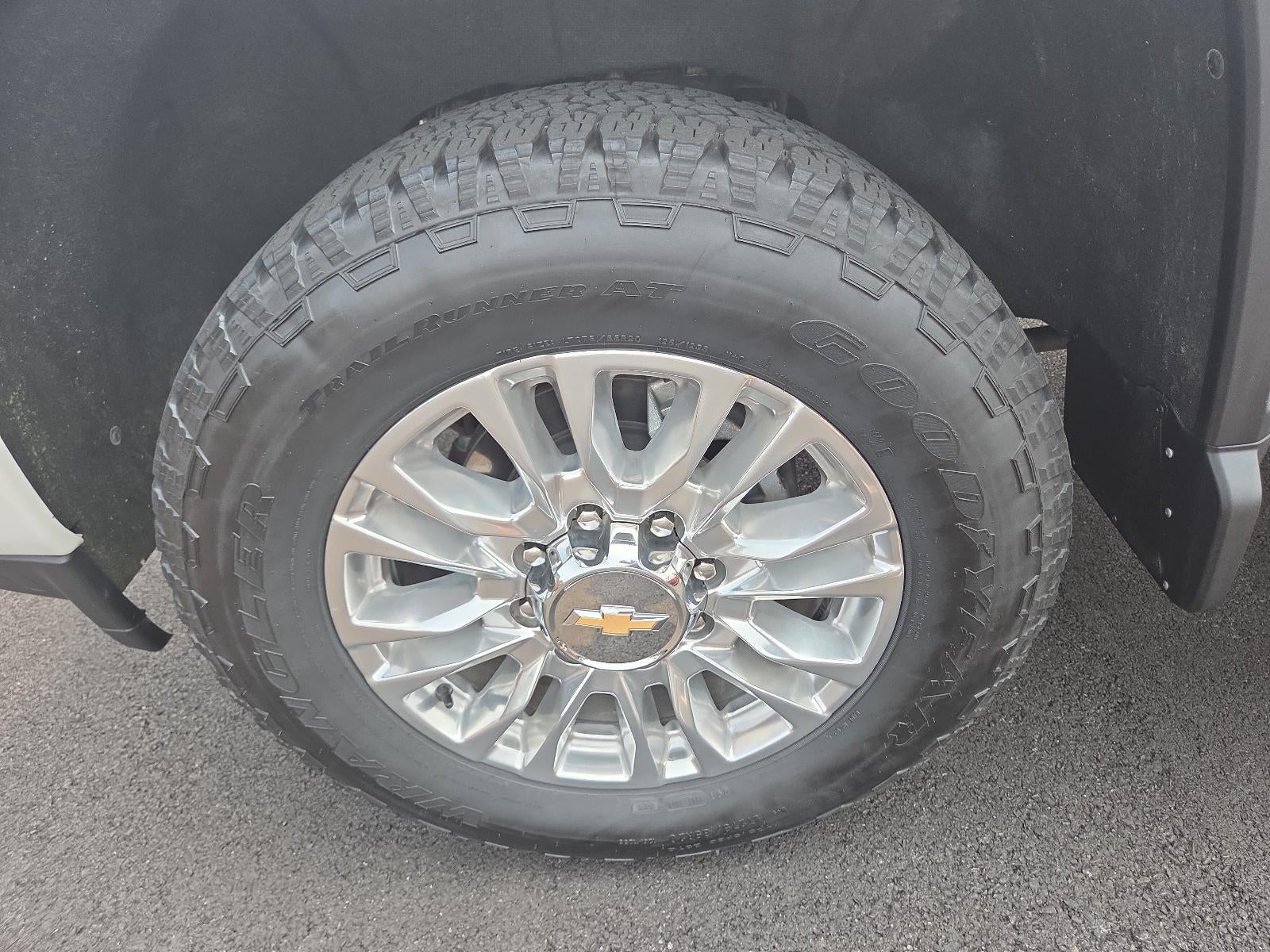 2021 Chevrolet Silverado 2500 HD Crew Cab Standard Box 4-Wheel Drive High Country