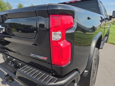 2024 Chevrolet Silverado 2500 HD Crew Cab Standard Box 4-Wheel Drive ZR2