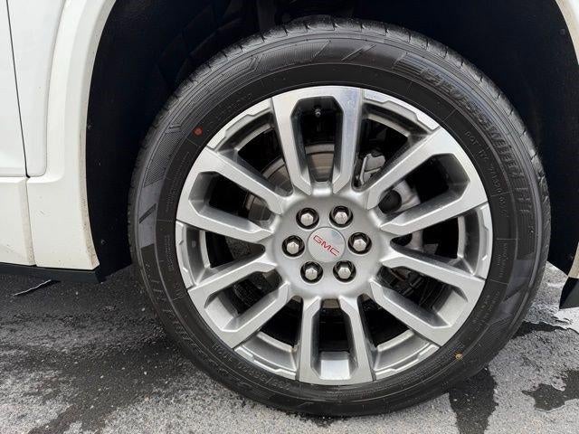 2023 GMC Acadia AWD Denali