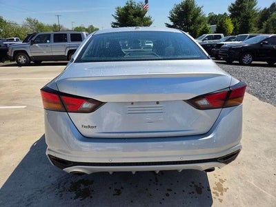 2022 Nissan Altima 2.5 SV AWD Sedan