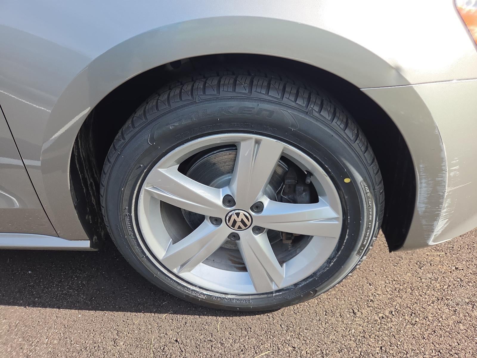 2012 Volkswagen Passat 4dr Sdn 2.5L Auto SE PZEV