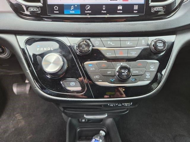 2025 Chrysler Pacifica Select FWD