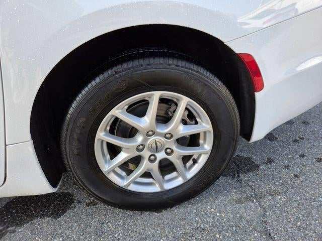 2024 Chrysler Pacifica Touring L FWD