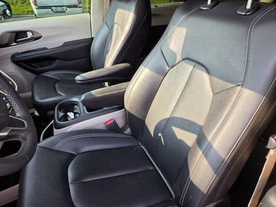 2024 Chrysler Pacifica Touring L FWD