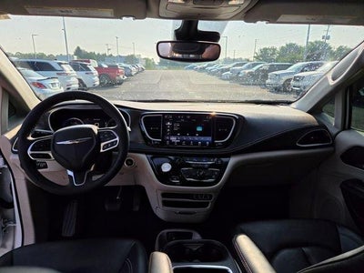 2024 Chrysler Pacifica Touring L FWD
