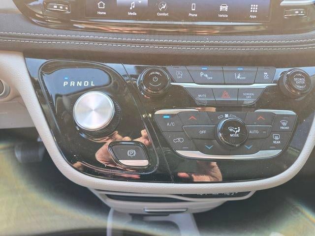 2024 Chrysler Pacifica Touring L FWD