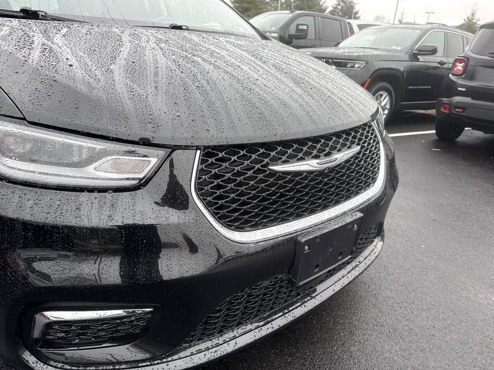 2022 Chrysler Pacifica Touring L FWD