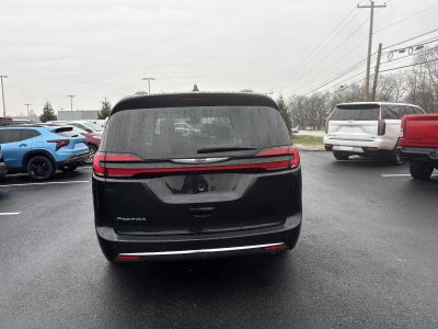 2022 Chrysler Pacifica Touring L FWD