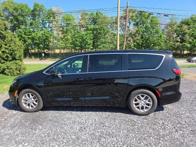 2025 Chrysler Pacifica Select FWD