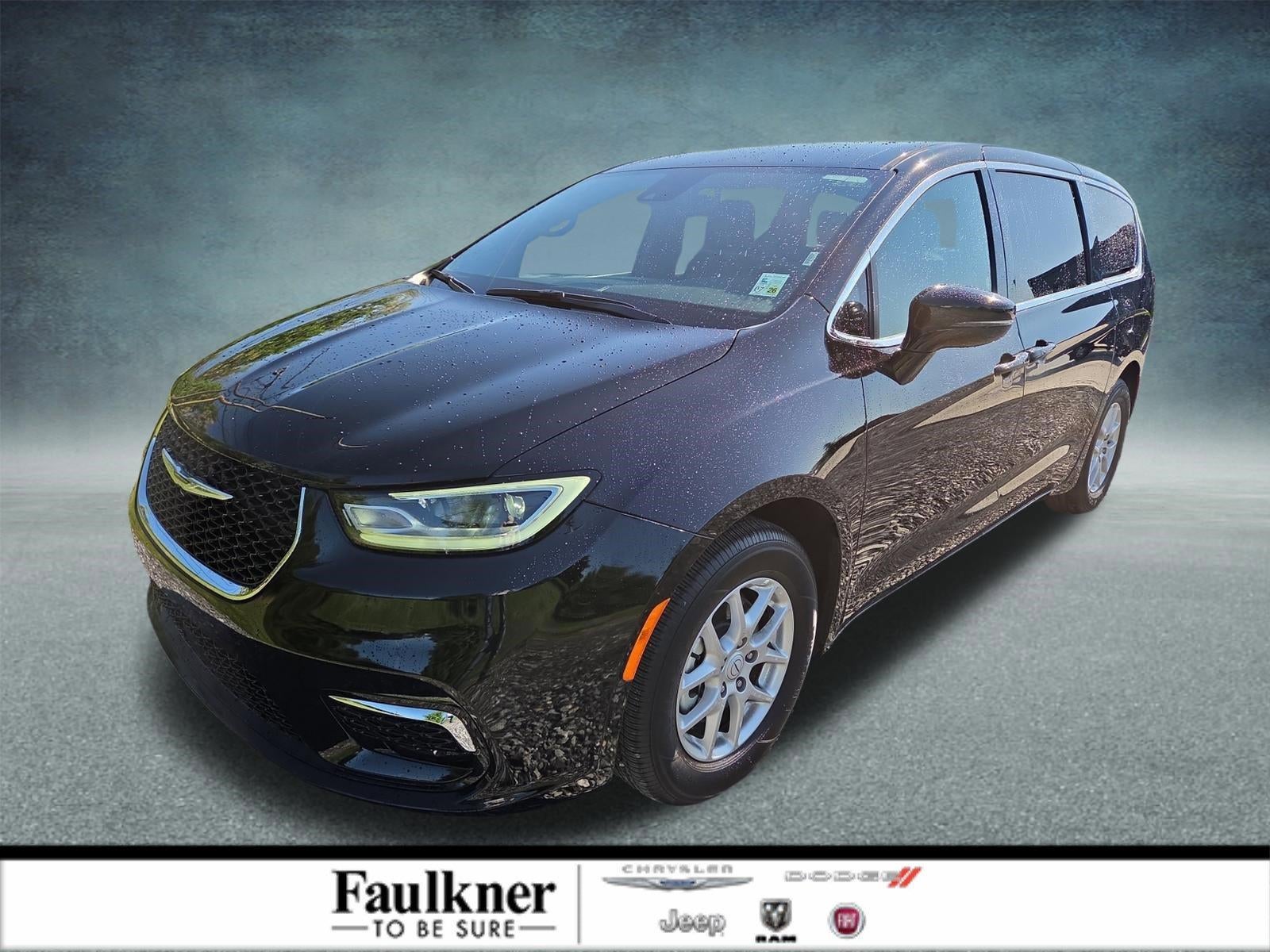 2026 Chrysler Pacifica Select FWD