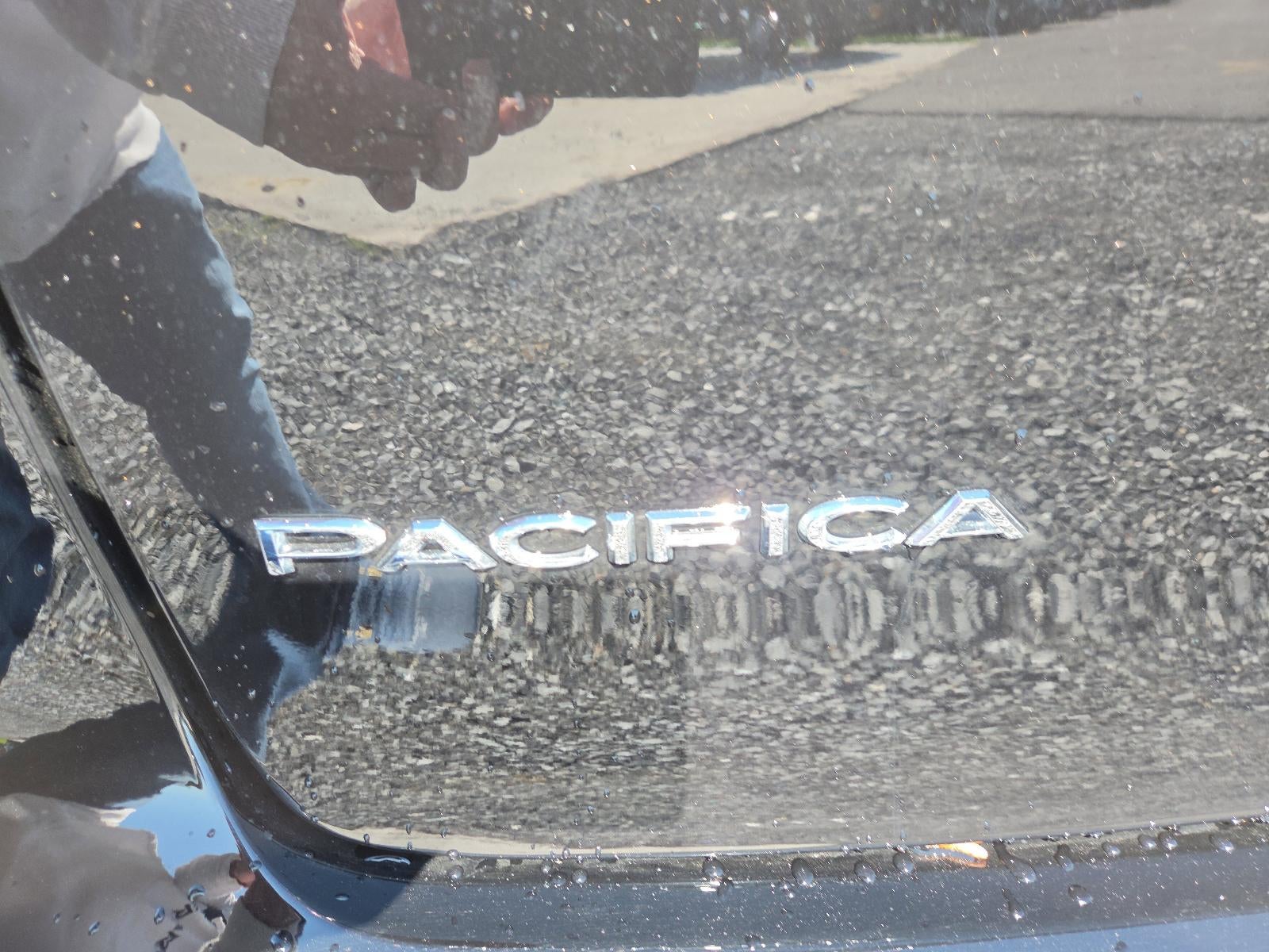 2026 Chrysler Pacifica Select FWD