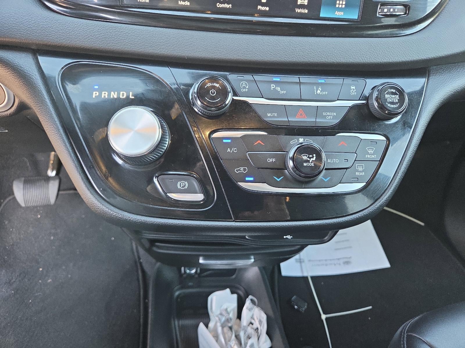 2026 Chrysler Pacifica Select FWD