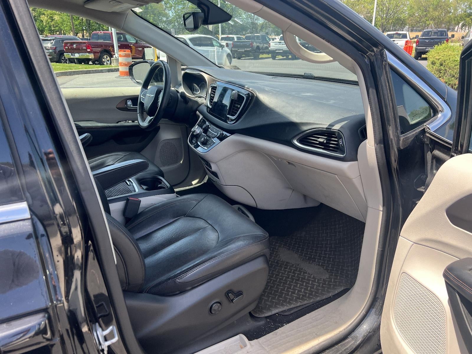 2018 Chrysler Pacifica Touring L Plus FWD