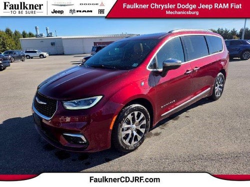 2023 Chrysler Pacifica Hybrid Pinnacle FWD