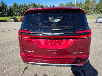 2023 Chrysler Pacifica Hybrid Pinnacle FWD