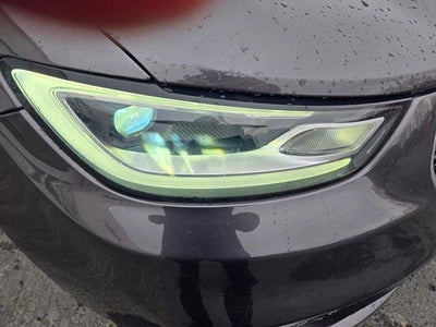 2021 Chrysler Pacifica Hybrid Touring FWD