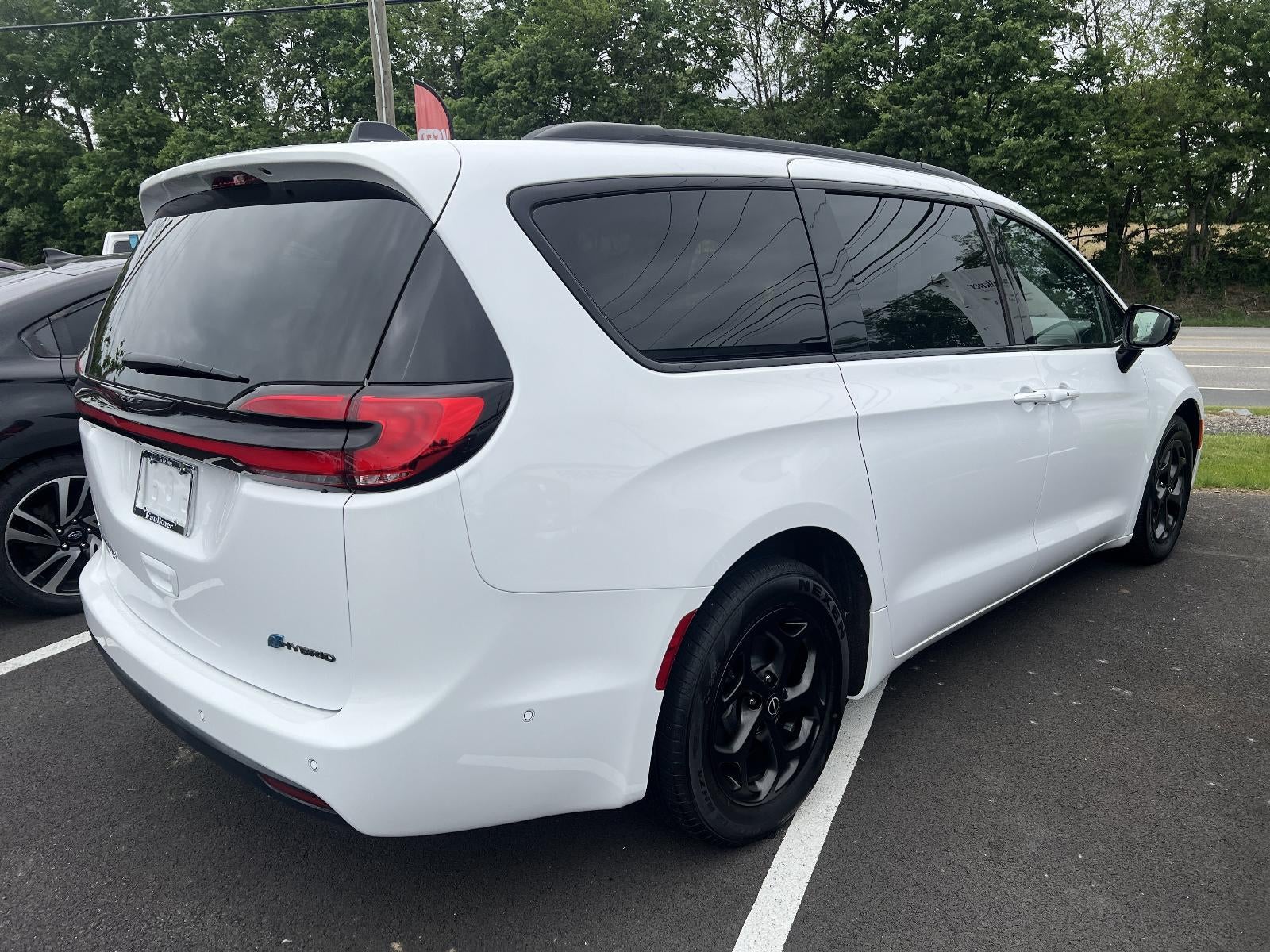 2025 Chrysler Pacifica Hybrid Premium S Appearance Pkg FWD