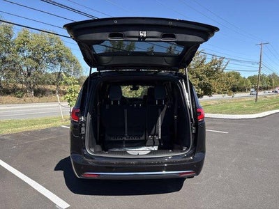 2026 Chrysler Pacifica Select AWD