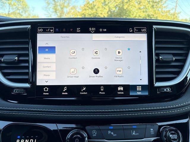 2026 Chrysler Pacifica Select AWD
