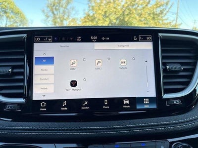 2026 Chrysler Pacifica Select AWD
