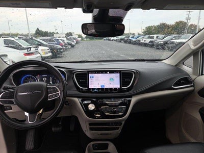 2022 Chrysler Pacifica Touring L AWD