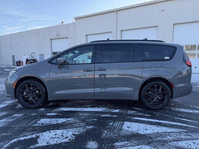 2021 Chrysler Pacifica Touring L AWD