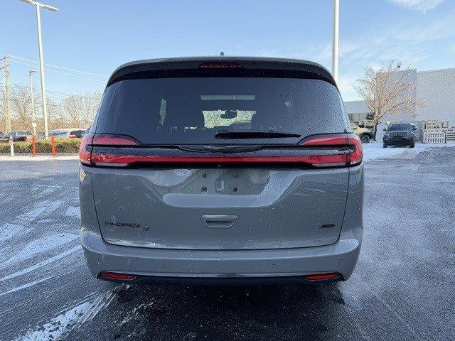 2021 Chrysler Pacifica Touring L AWD