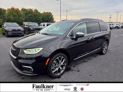 2022 Chrysler Pacifica Limited AWD
