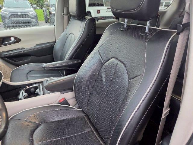 2022 Chrysler Pacifica Limited AWD