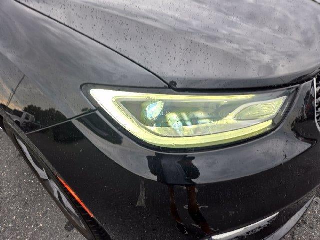 2022 Chrysler Pacifica Limited AWD