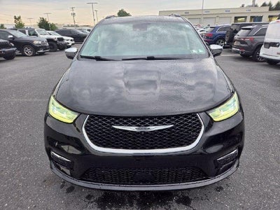 2022 Chrysler Pacifica Limited AWD
