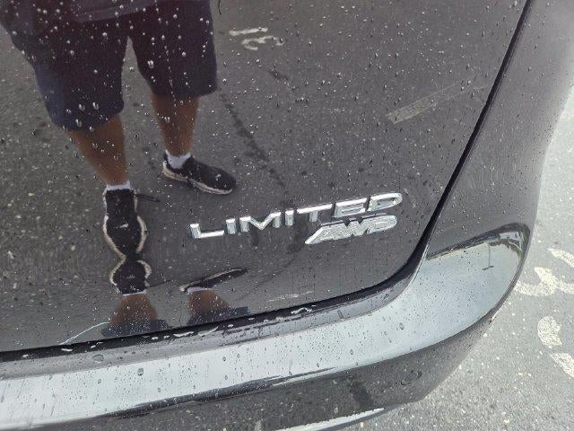 2022 Chrysler Pacifica Limited AWD