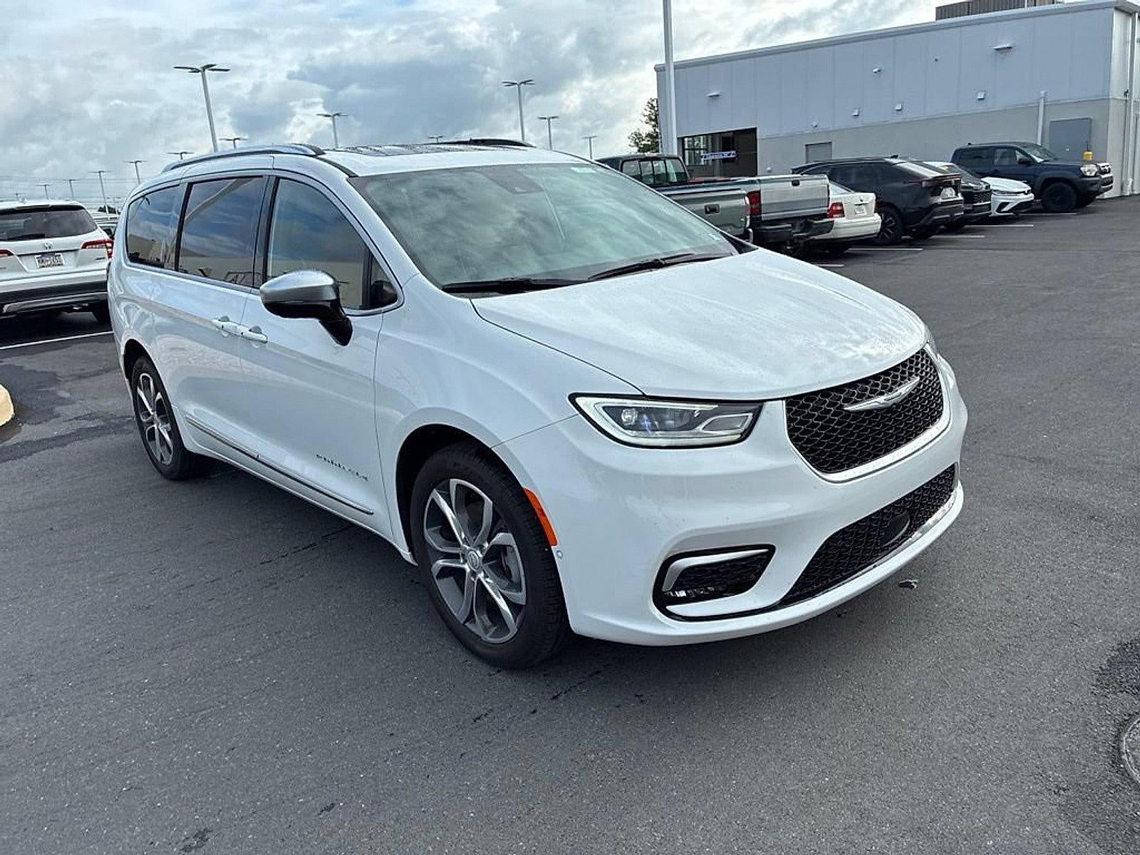 2026 Chrysler Pacifica Pinnacle AWD