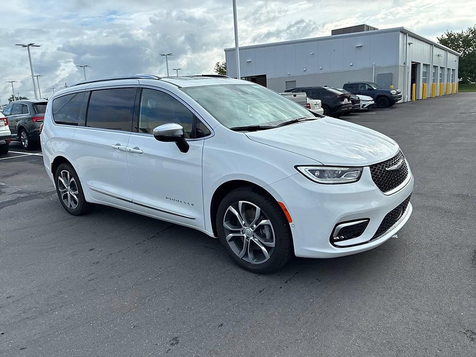 2026 Chrysler Pacifica Pinnacle AWD
