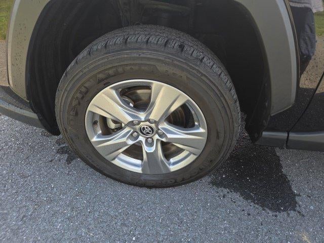 2025 Toyota RAV4 XLE AWD (Natl)