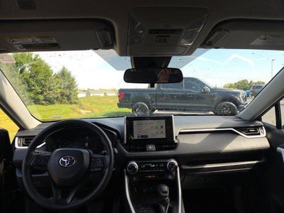 2025 Toyota RAV4 XLE AWD (Natl)