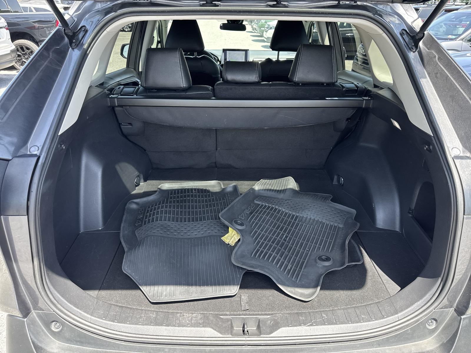 2024 Toyota RAV4 XLE FWD (GS)