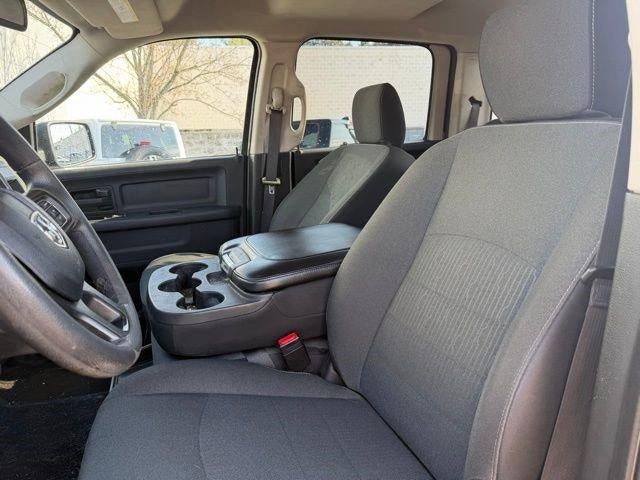 2021 RAM 1500 Classic Tradesman 4x4 Crew Cab 5'7" Box