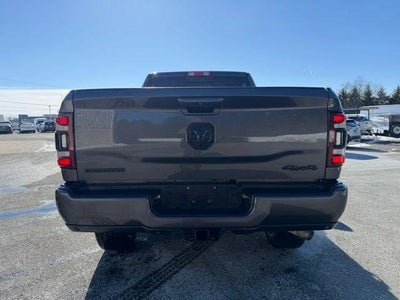2022 RAM 2500 Big Horn 4x4 Crew Cab 6'4" Box