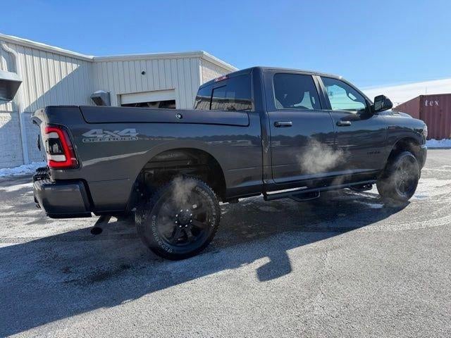 2022 RAM 2500 Big Horn 4x4 Crew Cab 6'4" Box
